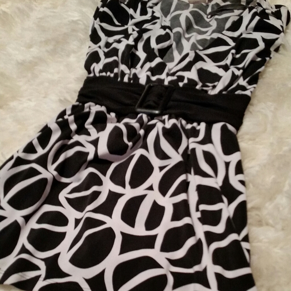 5/$25 ladies blouse